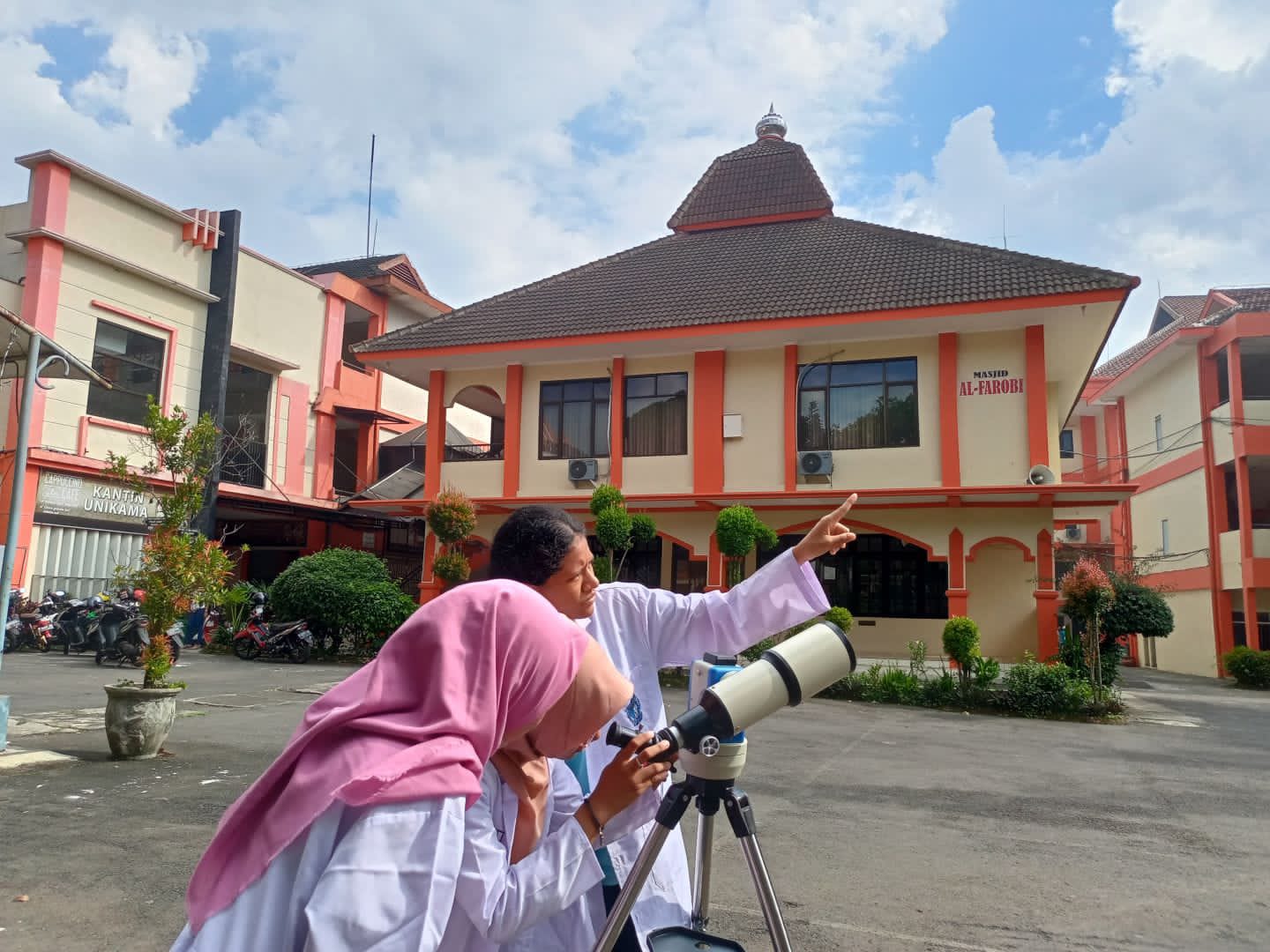 Dokumentasi Prodi Fisika UNIKAMA (2)